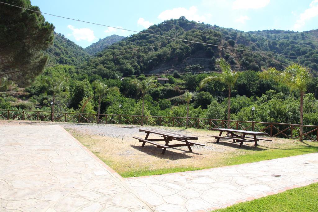 Profetina Village Motta Camastra Exterior photo